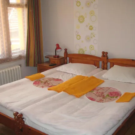 Lavega Hotel 2*